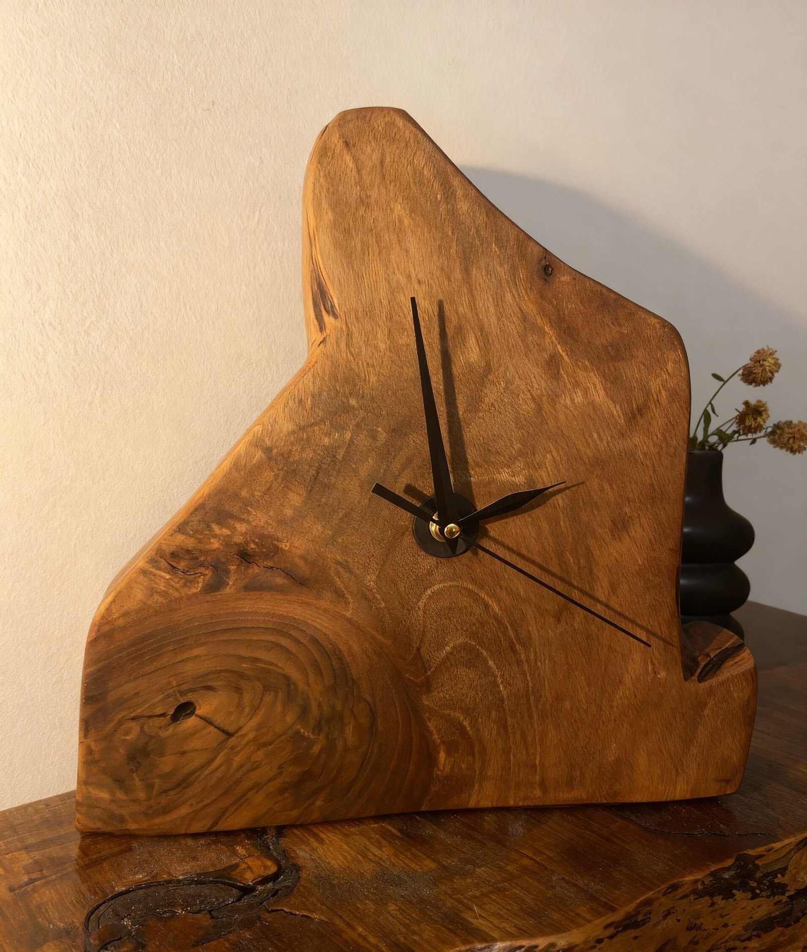 Tömör Rusztikus Diófa Óra- 30 cm